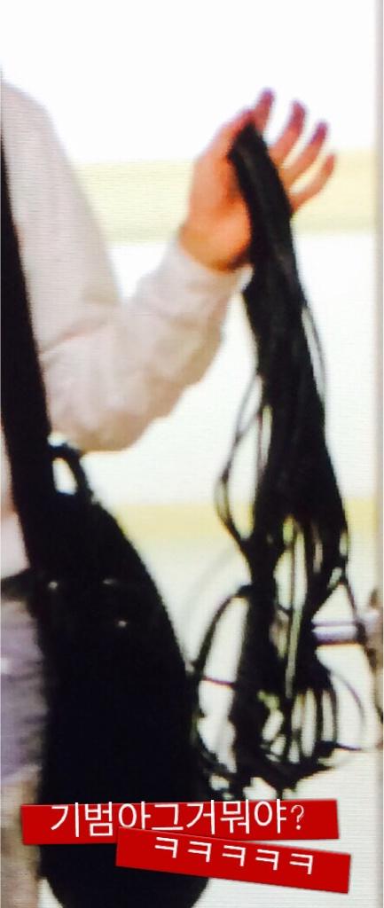 BwdBLmcCAAAmE_T.jpg:large