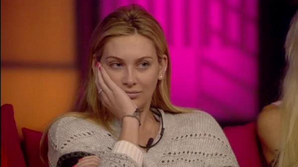 TeamStephaniePx's tweet image. {news} @stephaniepratt is up for eviction. We need to vote to save her again. #CBBStephanie bigbrother.channel5.com/day-14-nominat…