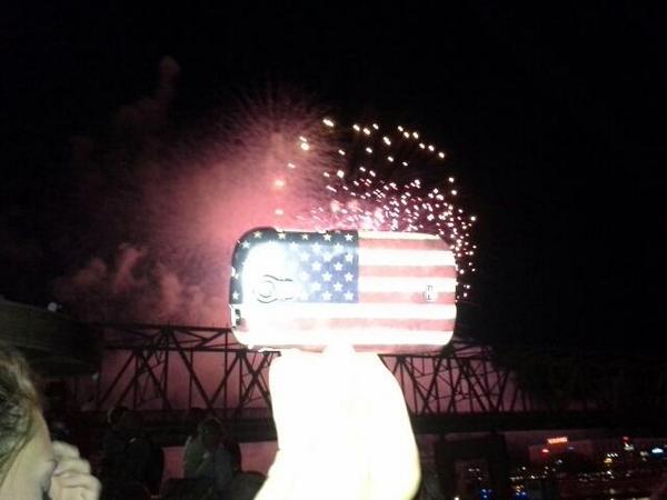 anthonycar1's tweet photo. My favorite picture from fireworks last night #merica #wedabest #suckittoby http://t.co/nKbwBMcEfl