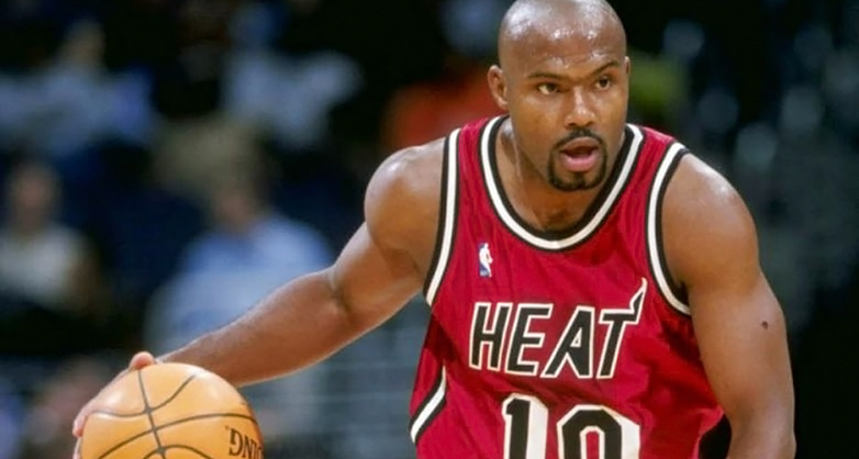 Happy 48th Birthday to former great point guard Tim Hardaway!! 