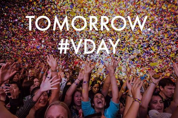 maroon5's tweet photo. Tomorrow is #VDAY! Get ready! http://t.co/2vKSmXymEb