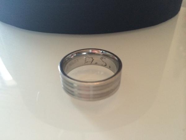 RECvE's tweet photo. @Alblassernieuws ring gevonden op t lammetjeswiel http://t.co/fQIOPle39S