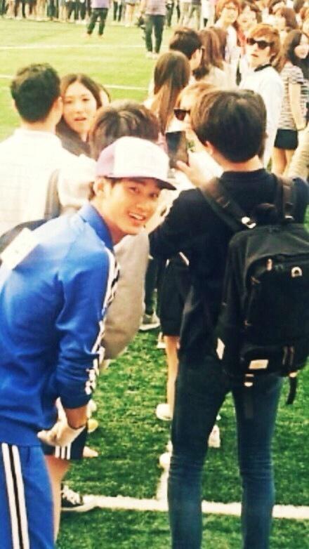 Bwdx2IhCEAAJGKY.jpg:large