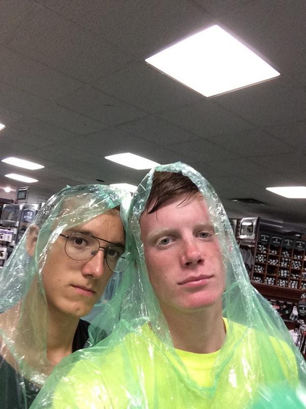 ajwilk22's tweet photo. Last day of summer ended with rain ponchos and wings from bdubs! #solidending #staydry #itsover http://t.co/Bs6VGoMPXy