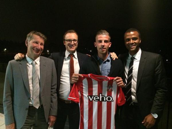 AlderweireldTob's tweet photo. Delighted to join Saints and very grateful for the Atletico support! http://t.co/lpfZFP4zEq