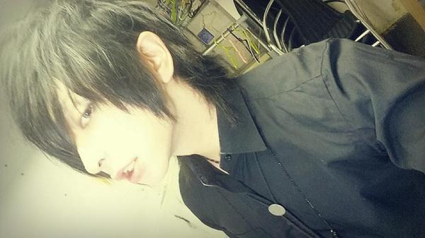 FUMA0628's tweet photo. おはようございます。昨日のサポートライブ時の帽子無しのリクエストが来たので、載せます。もうどうせなら、お気に召しましたなら、RT、お気に入り、ガンガンして下さいね。
広まれ、Purple Stone。 http://t.co/oBcKUQn6kd