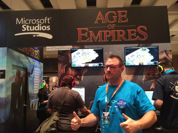 Rockster_Old's tweet photo. #PAXSTRO so many hours. So. Many. Hours. #AOEatPAX http://t.co/Q0qqMZPdFs