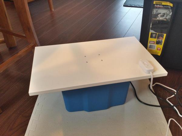 Savage_Spots's tweet photo. #DIY #vibratingtable using palm sander, scrap wood, and bucket. Total cost: $30CDN. Added a dimmer switch for $14. http://t.co/LQ20gOn0dO