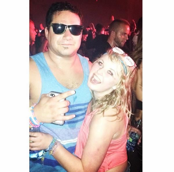 d_shizzle1's tweet photo. Definitely a weekend for the books 🙌 #ARRIVAL2014 #Calgary #unreal http://t.co/n4JgmjOe95