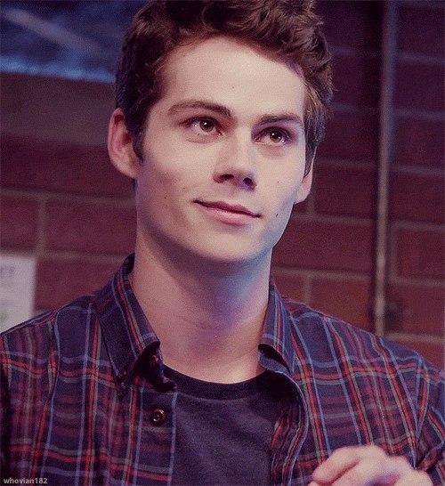 Стайлз стилински оборотень. Стайлз оборотень. Стайлз стилински волчонок. Дилан о брайен гиф. Где стайлз.