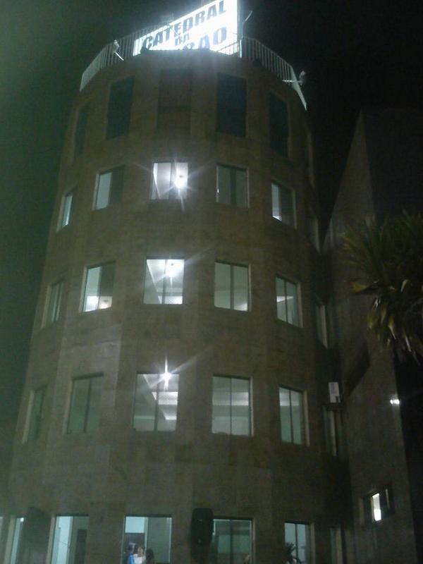 johnrichardru's tweet photo. minha igreja de brasilia http://t.co/BYE0plx61J