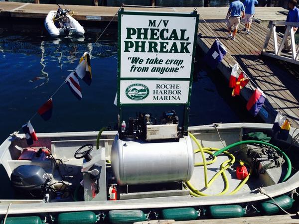 BoltActionBike's tweet photo. Shitty job. #boating #pumpout http://t.co/ShDykhe17a