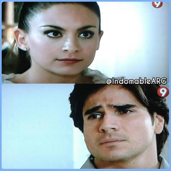 IndomableARG's tweet image. #CorazonIndomableEnArg #Cap109
Octavio preocupado por la situacion economica de Maricruz y de su hija !