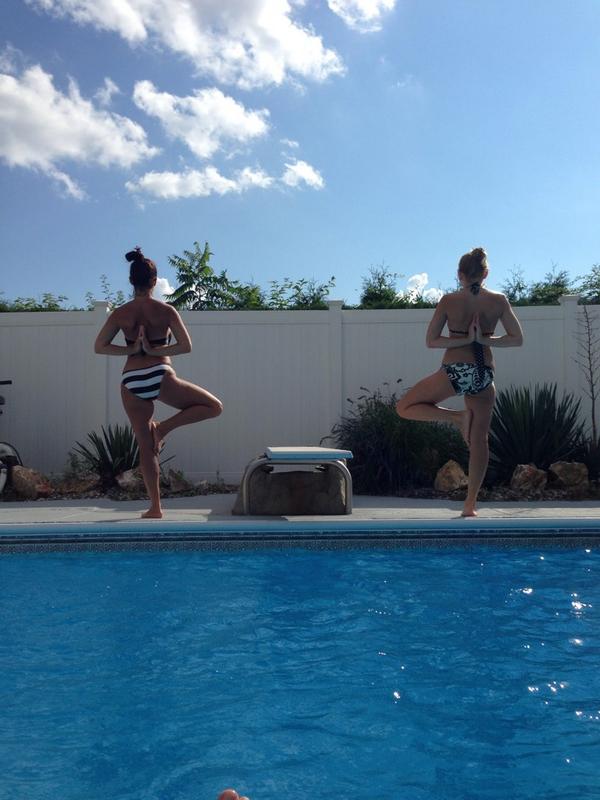 sarahrosestack's tweet image. #yoga #balancebasics #challenge