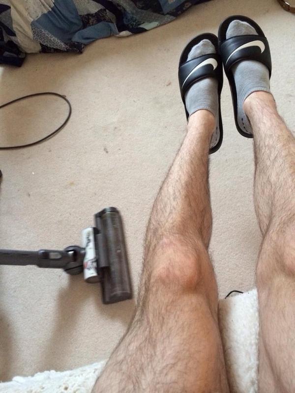 httpuniversaI's tweet image. guys, meet my new friend aka leg weave