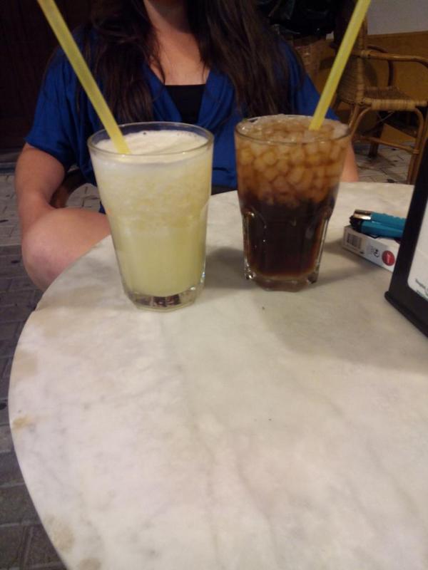 LoR3Na91's tweet photo. Tomando un cocktail!!! http://t.co/TyUt5LFR7F