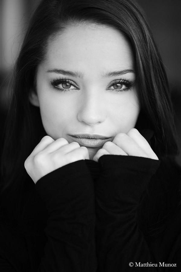 MatthieuMunoz's tweet photo. Celebrating my arrival on twitter with my last photoshooting with the beautiful actress Cindy Colpaert http://t.co/TBDOyjfYpL