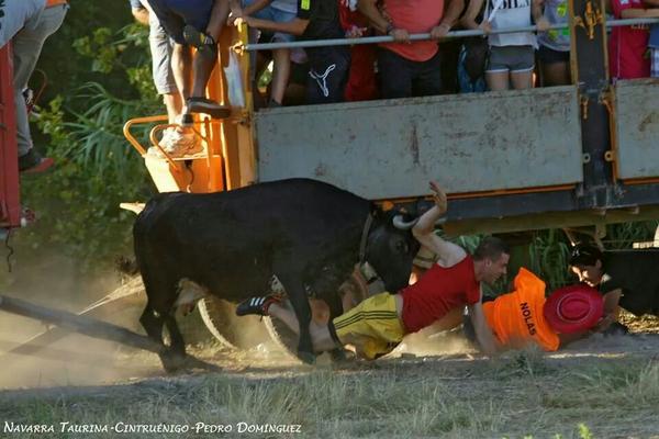 OnlyDerrocazo's tweet photo. TREMENDO DIA #BAJADADELASVACAS http://t.co/C3G24SKTop