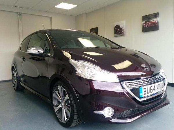 emmawhit_8's tweet image. She's here :-D just needs a name #NewReg #64plate #nofilterneeded @PeugeotUK