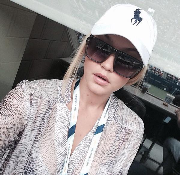 gigihadid23's tweet photo. Out here looking like a tennis wife haha....cc: @iamsarafoster http://t.co/XgqROr9u0J