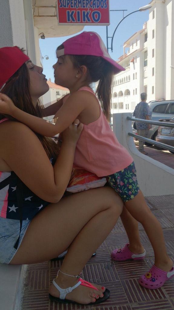 JimenezSerrano's tweet photo. Pacion kese tienen las dos http://t.co/OBjUDFWKvL