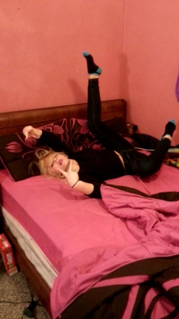 driagrace13's tweet image. #EmbarrassYourBestFriend @RandiLaKay 😘