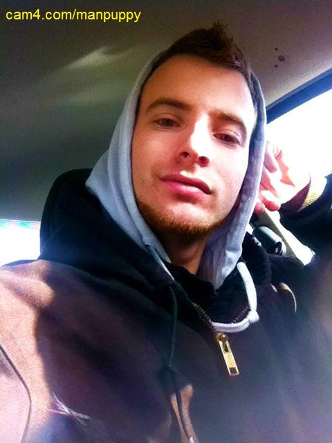 Cutie n a hoodie! Calvin Sunshine & I'll b on #Cam4 this time 2morrow:  http://t.co/RIet1SOmlr … #Gay
