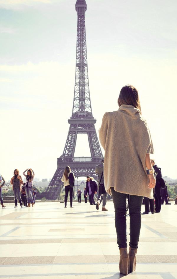 Feeling inspired by that Parisian sense of #style ;). #welovewool