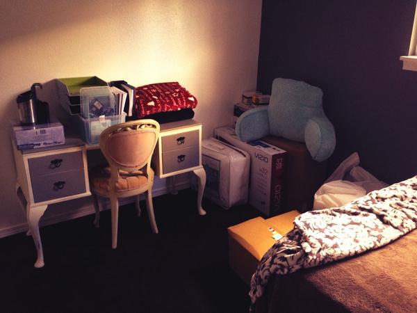 jadeecottrell's tweet image. Just starting to get packed for college #quartersystem