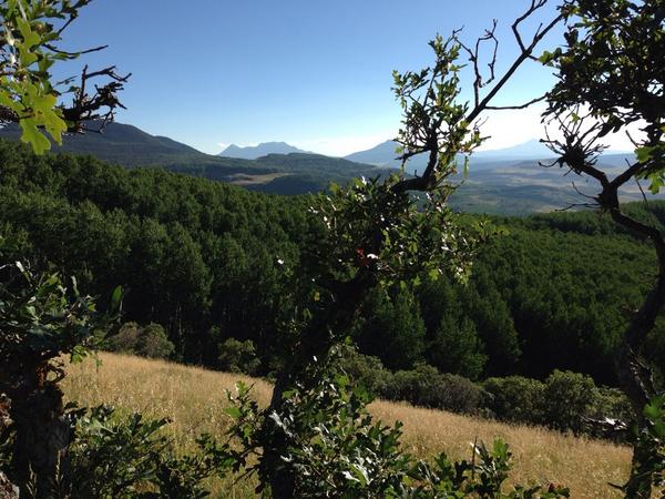 joshsidebottom's tweet photo. My view tonight in Colorado, views are incredible! @BearArchery http://t.co/u2hMEmNs5P