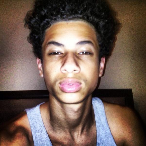 KingKel_'s tweet photo. “@courtneydanni_: Bb 😩😏💞 mcm http://t.co/ER8tL1ZKYa”mce mc365 http://t.co/wn4jjV62tB