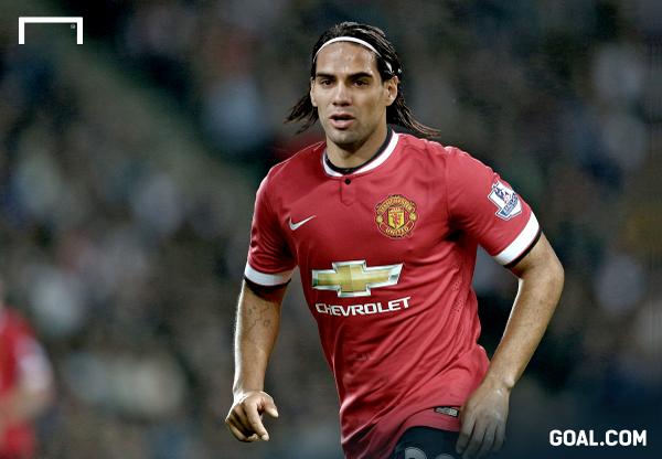 GoalNews's tweet photo. Official: Manchester United sign Radamel Falcao on loan from Monaco! http://t.co/sLYReAlmT1 #GoalTZ #MUFC http://t.co/tiE5CbNOOF