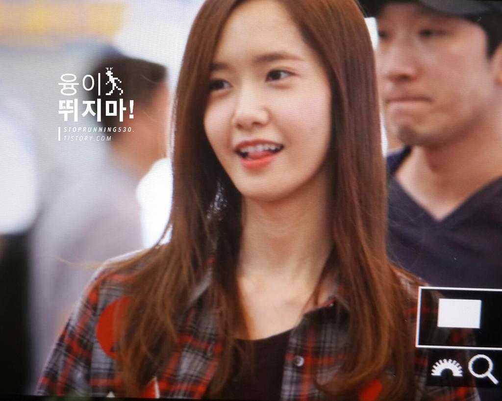 [PIC][02-09-2014]SNSD khởi hành đi Việt Nam để tham dự Lễ khai trương cửa hàng Lotte Department vào sáng nay BwfRigOCAAEuOsn