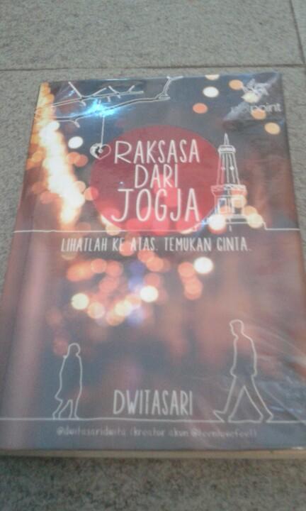 Novel_Second's tweet photo. Raksasa Dari Jogja by @dwitasaridwita | Rp. 25.000 | Second (sampul) | @_PlotPoint | 08998660525 http://t.co/HXNJlzu2xO