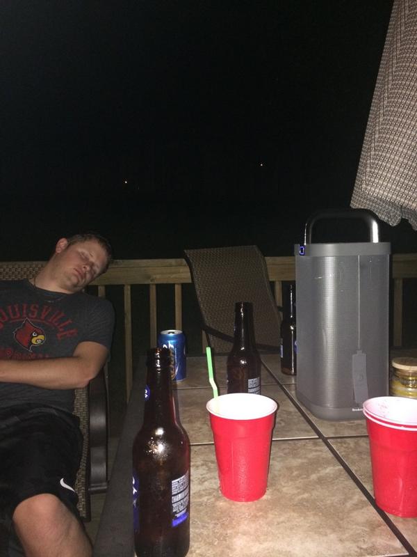 WillT808's tweet photo. leggo Cards. my dudes done. http://t.co/YSZDQxXBkp
