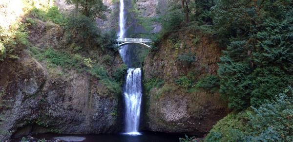 jhorwat's tweet photo. Multnomah Falls was the place to be today. So popular, they closed the highway exit. We snuck in the back way. http://t.co/ELDR4ZXmun