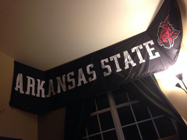 AstateConfess's tweet image. "If you're looking for the missing flag off the Student Union lawn, it's in my quad."