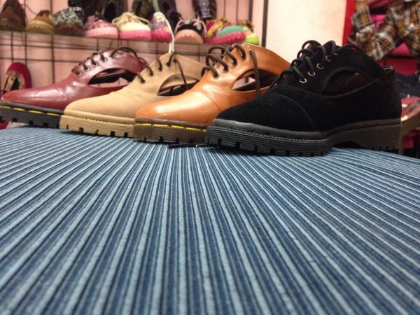 DocmartCewek's tweet photo. Aneka macam docmart..ayoo dipilihh dipiliihhh dijamin km tambah keren deh :D http://t.co/fNXckHG7Oc