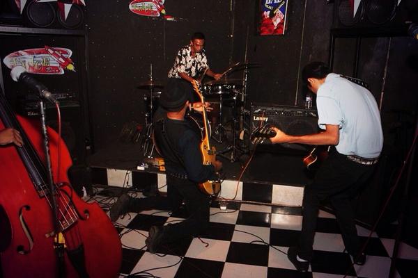 Aji_Sinatra tweet media