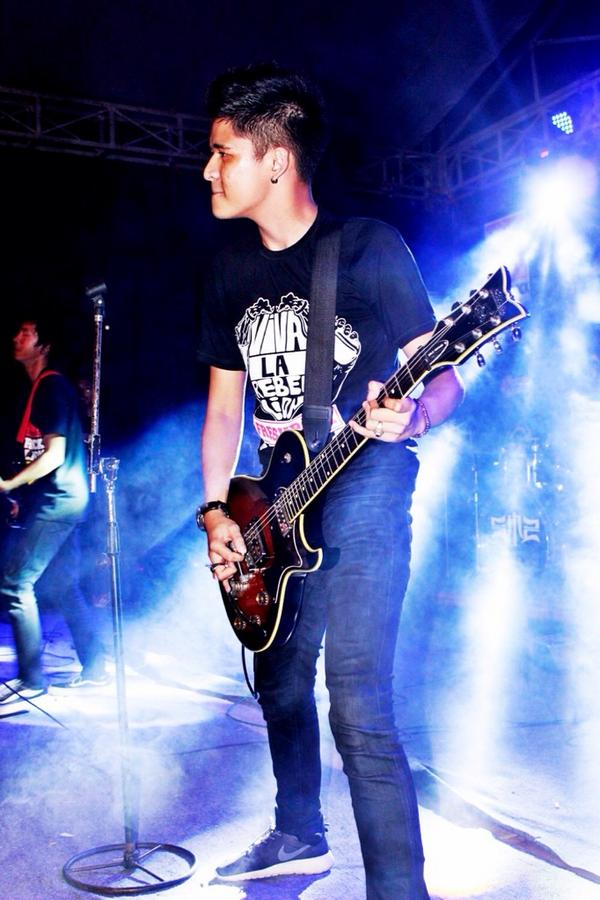 dedod ! RT <a href="/novanlkfaID/">-</a> #latepost <a href="/LKFAofficial/">#FRASA</a> on the stage