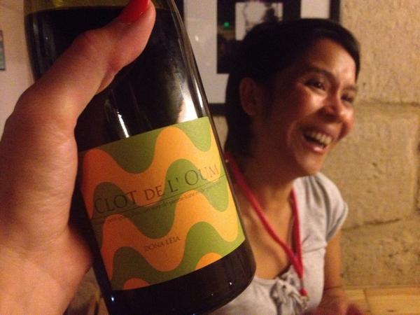 VickyWine's tweet photo. L'incroyable Leia Monné et son @ClotdelOum spéciale #FAVmonoprix #roussillon #qualité #prix @Monoprix #FoireAuxVins http://t.co/01px2U4jdS