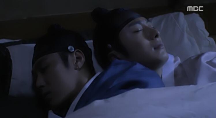 Bwh-J1lCYAAnOBn.jpg:large