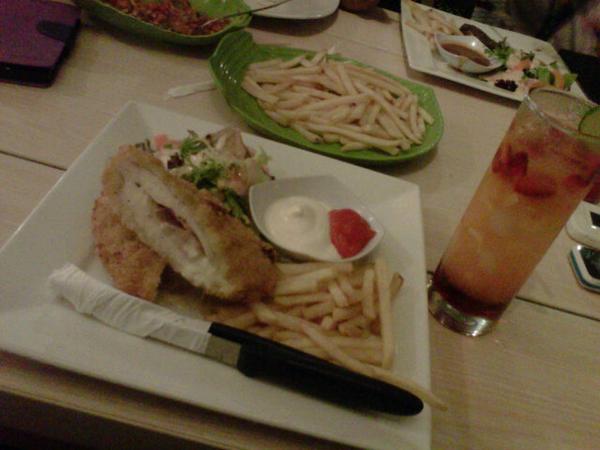 Makaaan makaaaan menikmati hasil jerih payah ​°˚°\=D/ЋΐЋΐ Ћΐ￼:D°˚°