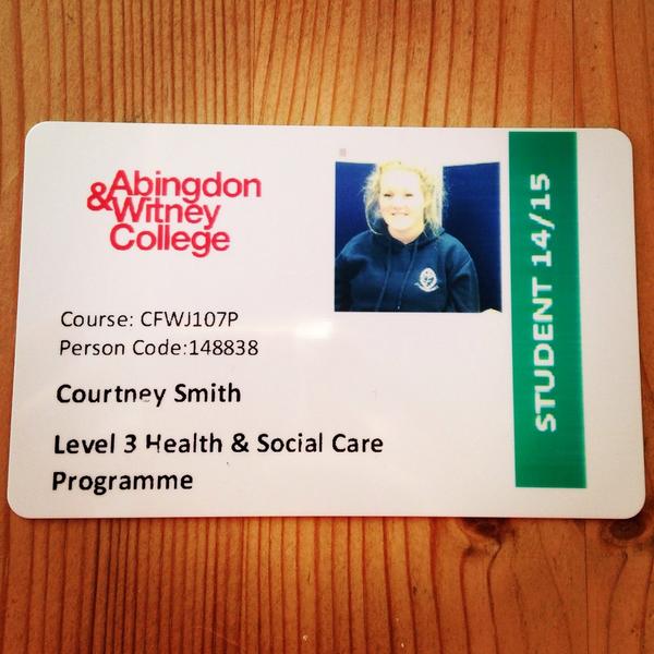 SmithCs61's tweet photo. Not long now 😊 @AbWitCollege http://t.co/MtEk3WwdoX