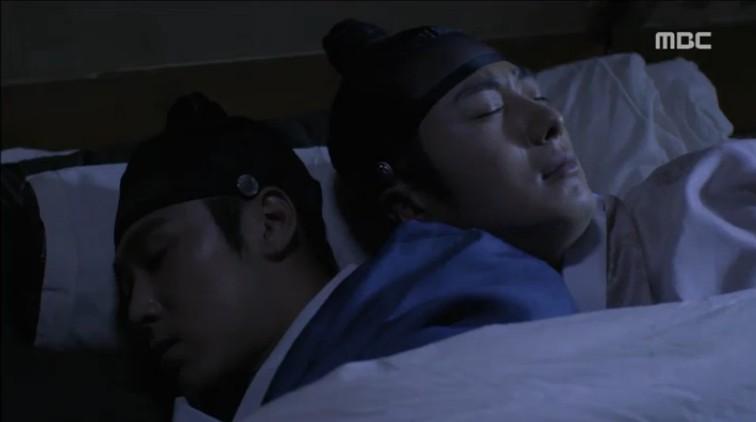 Bwh906kCUAAcpRz.jpg:large