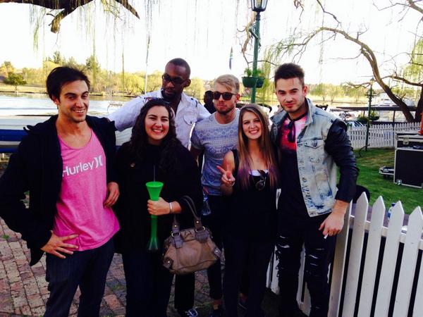 TayWilkinson55's tweet photo. @Daniel_Baron can't believe we met you and your band at Stonehaven on Saturday 😱 http://t.co/jSByMXkIAt
