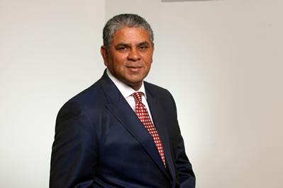 MadeItInAfrica's tweet photo. FROM THE ARCHIVES: Top businessman shares 15 pieces of advice for Africa’s entrepreneurs http://t.co/AKe3fOnUFC http://t.co/VwCdQMsUYh