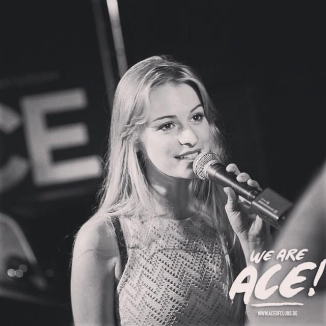 lea rue on twitter presenting big opening ace lea rue on twitter presenting big opening ace