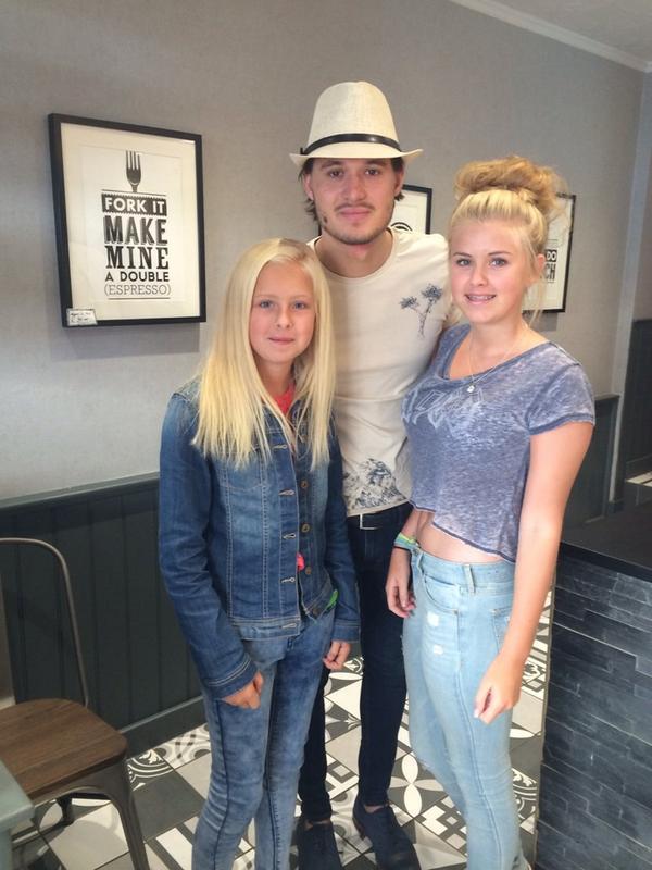 louispetall's tweet photo. @charlessims_  I met you and love your shop it's creepy sick http://t.co/ZSPsmunQGt