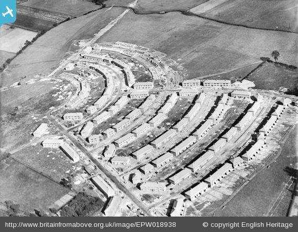 LivEchonews's tweet image. Cor! Incredible bird's eye tour over Liverpool in the '20s and '50s bit.ly/1q6oPZv #enjoy